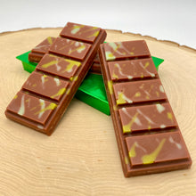 Load image into Gallery viewer, Dubai Chocolate Bar Scented Wax Melts
